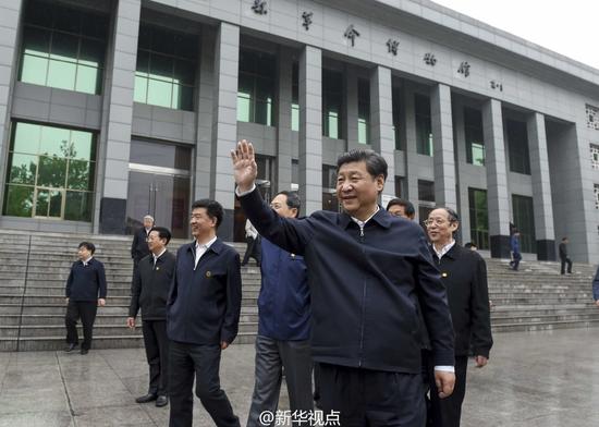 习近平考察安徽金寨