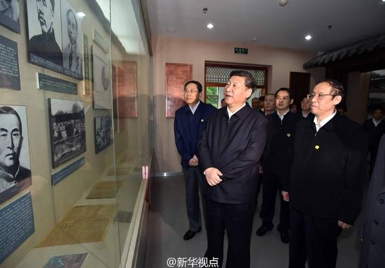 习近平考察安徽金寨