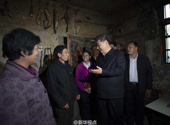 习近平考察安徽金寨